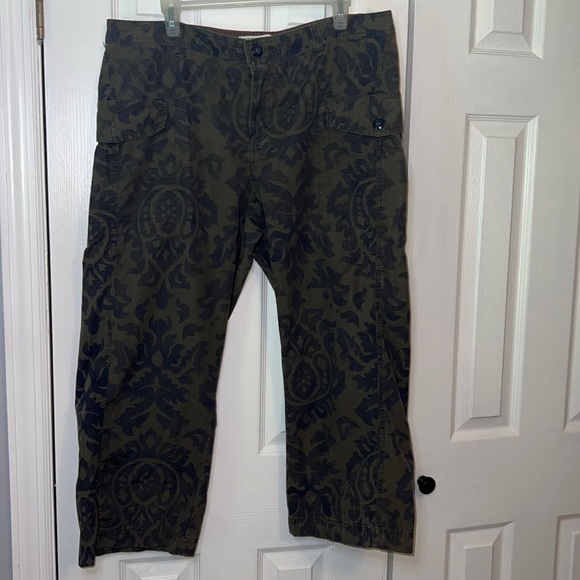 Woman’s Tommy Hilfiger Capri Pants Size 14 - Picture 2 of 5